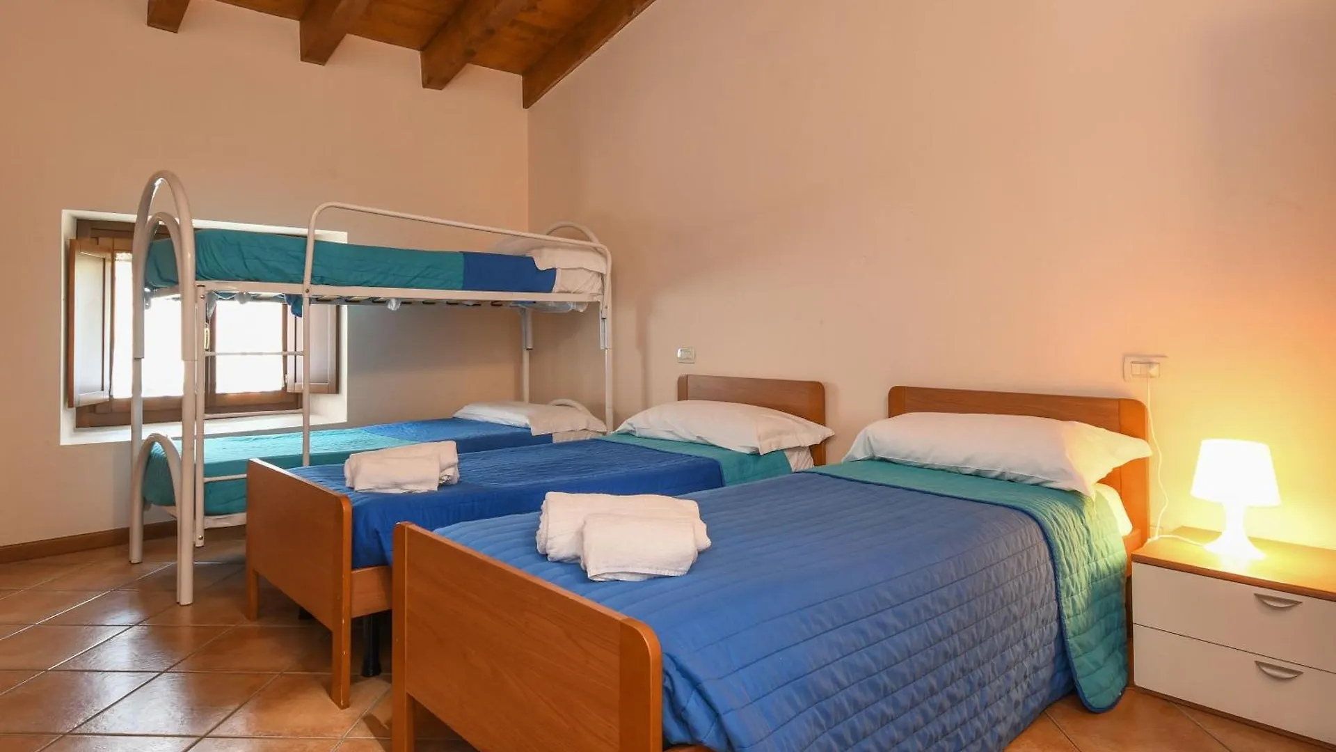 Apartment Appartement Mit Privatem Garten, Pool Und Seeblick Moniga del Garda