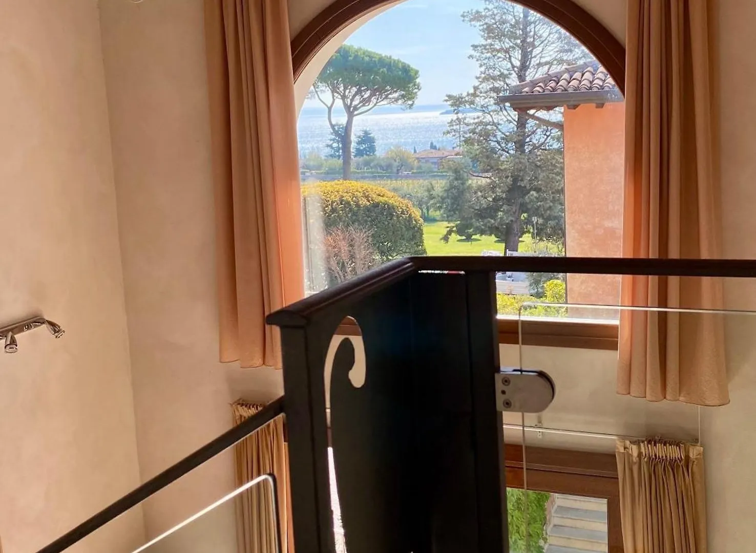 Apartment Appartement Mit Privatem Garten, Pool Und Seeblick Moniga del Garda